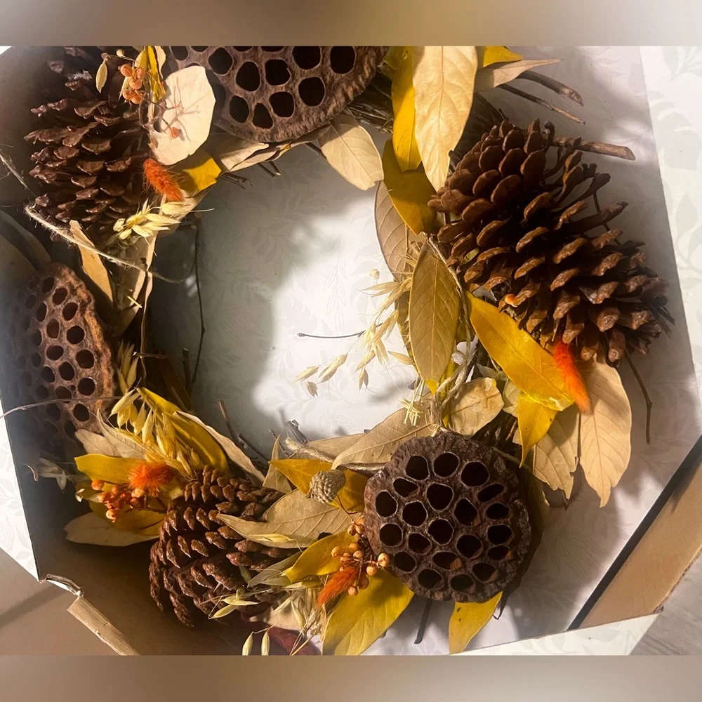 🍁 Floral Living 18” Handmade Preserved Autumn Wreath - Fall Outdoor Decoration